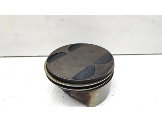 Píst 09J1 BMW X5 E53 pro benzínový motor 4.4 N62B44A