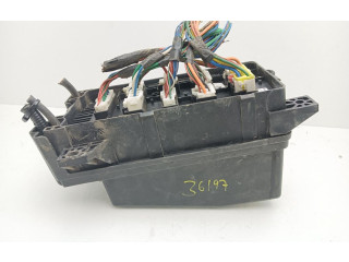 Блок предохранителей 911613E010   KIA Sorento    