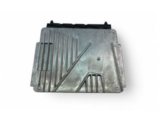 Блок управления двигателем Блок управления 30684877A Volvo S60