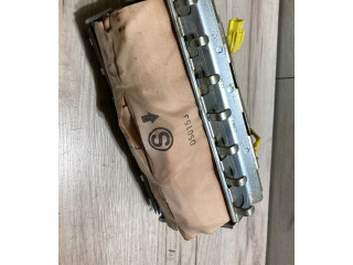 Подушка безопасности пассажира 7030A139 Mitsubishi Pajero