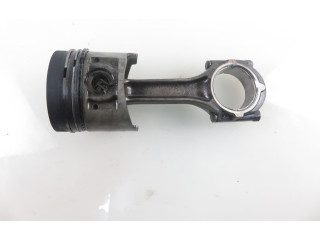 Píst Mitsubishi Pajero 4D56 T