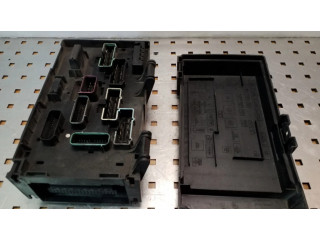 Блок предохранителей 04869204AM, P04869204AM Chrysler Voyager