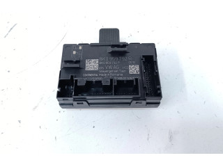 Блок управления дверью 8K0959792R   Audi Q5 SQ5