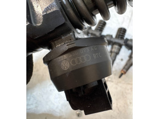 Комплект форсунок 038130073AG    Skoda Octavia Mk2 (1Z)  BJB 