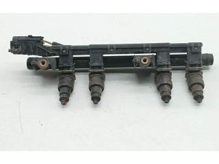 Топливная рампа 7700114546   Renault Clio II  