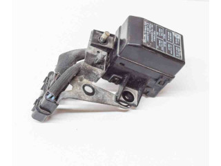   Pojistková skříňka    Dodge Stealth 1991