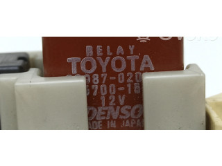 Блок предохранителей 8273050080, 0J220052 Lexus LS 430