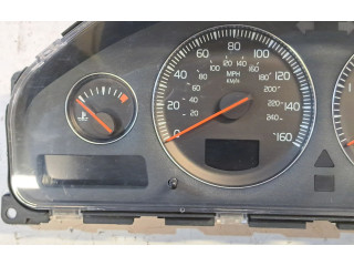 Панель приборов 30682287, 8602886   Volvo V70       