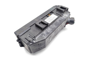 Блок предохранителей    Jeep Commander    