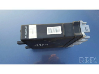 Блок управления двигателя 037906022EE Audi 80 90 B3