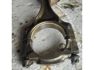 Píst 784323704, 120326181   BMW 7 F01 F02 F03 F04  pro benzínový motor 4.4  