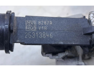 Топливная рампа 25313846 Opel Combo C для двигателя Y16YNG