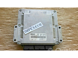 Блок управления двигателя 0281011356, 1039S02347 Renault Trafic II (X83)