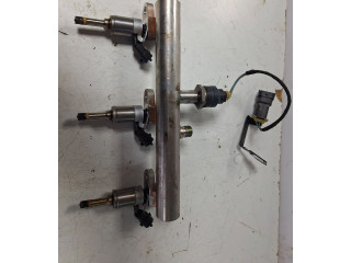 Vstřikovací lišta 670050573, 0261500 Alfa Romeo Giulia pro benzínový motor 2.9