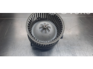 Вентилятор печки Mitsubishi Carisma