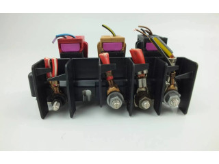 Блок предохранителей 8L0941822 Volkswagen Golf IV