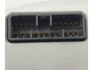 Přístrojová deska Hyundai Tucson JM 2006 940132B420