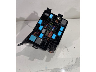 Блок предохранителей Lexus NX