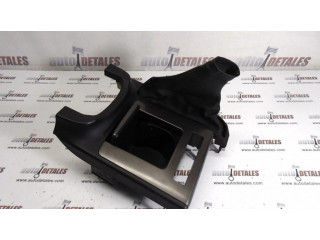 Передний держатель чашки