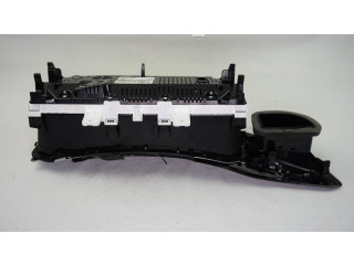 Přístrojová deska  Volkswagen T-Roc 2023 2GJ920310B, 2GA819703  