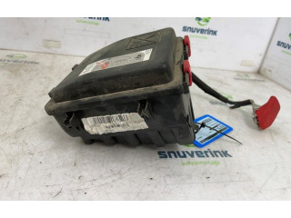 Блок предохранителей  30S454004502, 882341633   Peugeot 2008 II    