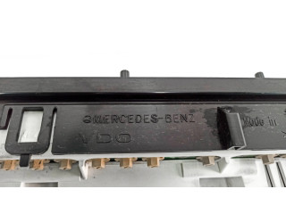 Přístrojová deska Mercedes-Benz ML W163 2003 A1635407611, 3093200147850