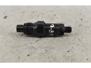 Форсунка LCR6734303G    Peugeot 406  DHX (XUD9TE) 