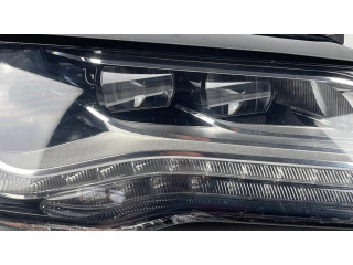 Передняя фара