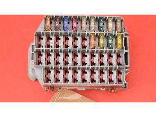 Блок предохранителей  9162439, 9162439   Volvo V70    