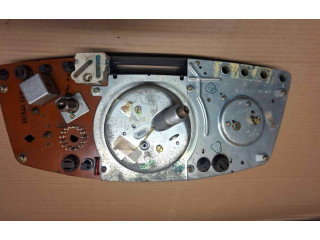 Панель приборов 87001050   Mercedes-Benz W123       