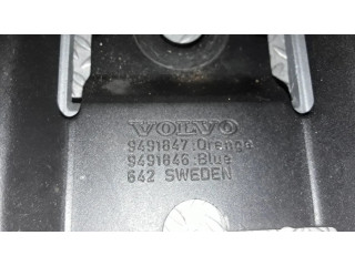 Другая деталь салона