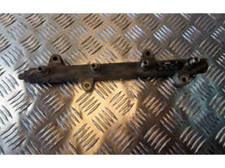 Vstřikovací lišta 057130089C Audi A8 S8 D3 4E