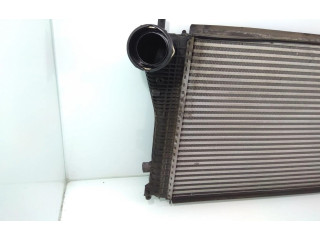 Интеркулер 1K0145803S Skoda Superb B6 (3T)