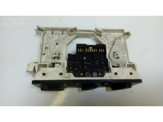 Блок управления климат-контролем MR500529 Mitsubishi Carisma