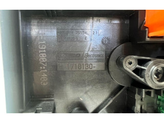   Pojistková skříňka    Volkswagen Tiguan 2007