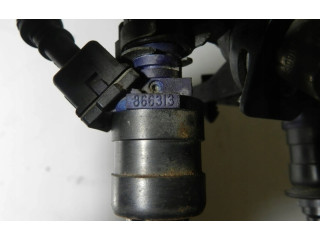 Топливная рампа 7700868573D   Renault Clio II  