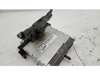 Радио/ проигрыватель CD/DVD / навигация