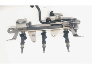 Топливная рампа    Renault Clio IV  