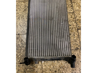 Радиатор охлаждающей жидкости Volkswagen Jetta V 2005 - 2010 года