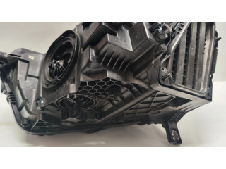 Передняя фара