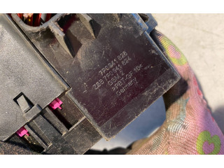 Pojistková skříňka 7P0941824, 7P0941826 Volkswagen Touareg II 2015