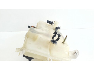 Расширительный бачок охлаждающей жидкости    