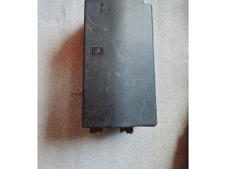 Pojistková skříňka 20967780 Chevrolet Camaro 2011