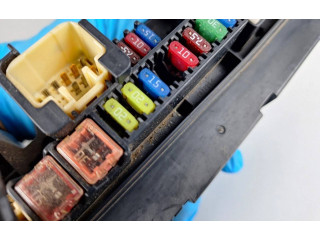 Блок предохранителей  5136YA1   Toyota Corolla Verso AR10    