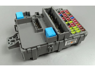 Блок предохранителей 3M0J112   Honda HR-V    