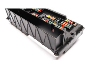 Блок предохранителей  9234421, 291010   BMW 5 F10 F11    