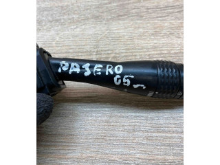 Ручка стеклоочистителей    Mitsubishi Pajero