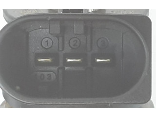 Vstřikovač 13538472208, 044511112E   BMW 2 Active Tourer U06   2.0  