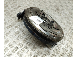 Генератор 31491811 Volvo V60