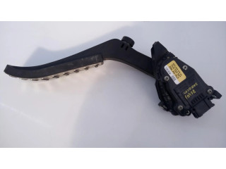 Педаль акселератора